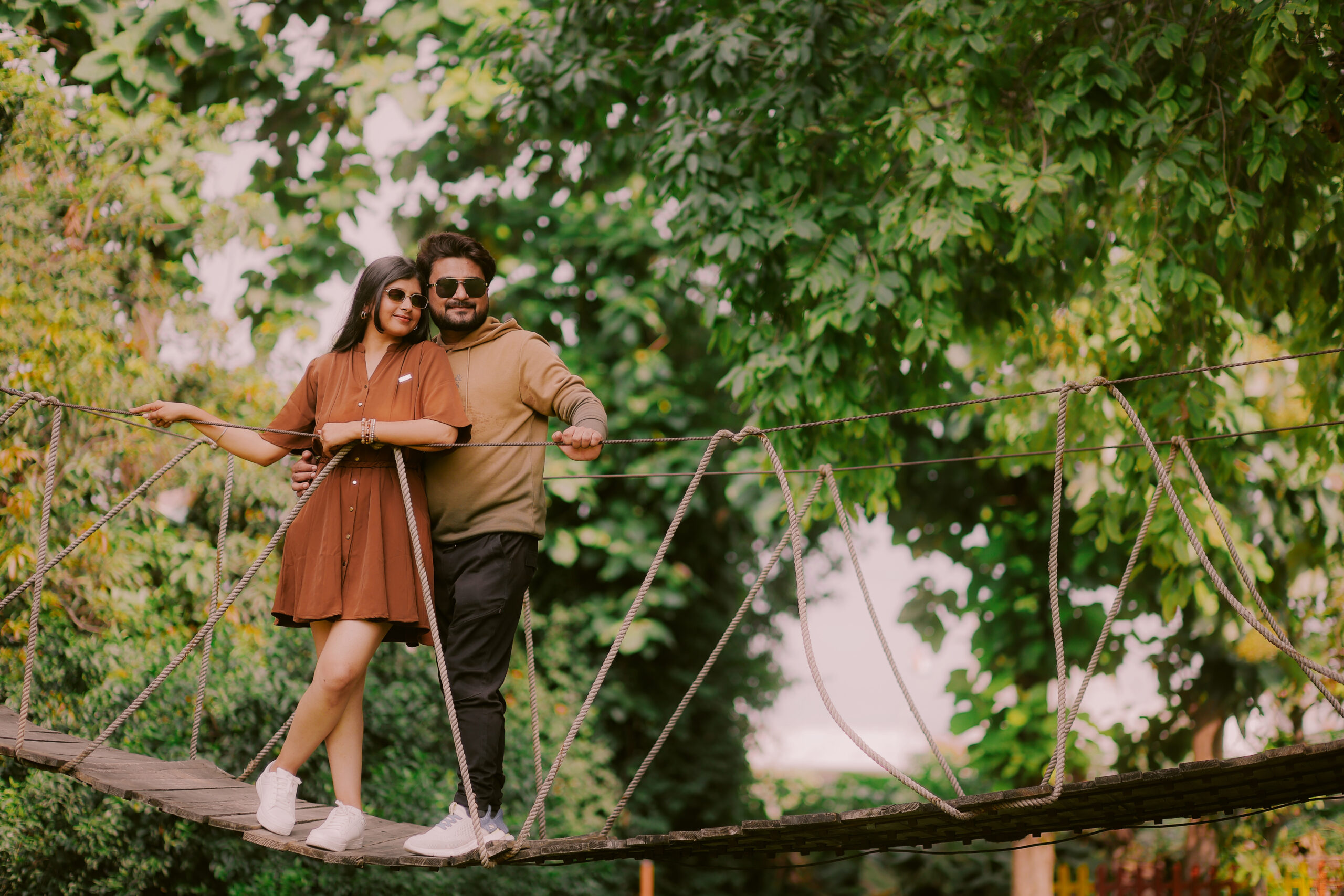 How to Prepare for Your Pre-Wedding Shoot – Outfit, Makeup & Pose Tips